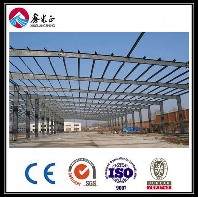 Panel terisolasi Bangunan baja prefabrikasi Ringan Q345 Digulung panas