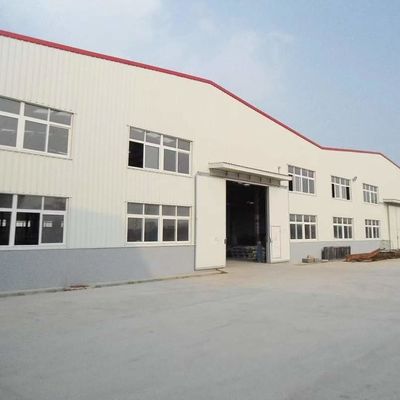 Gedung Baja Prefabrikasi Industri