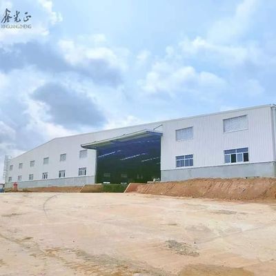 Konstruksi khusus gudang struktur baja prefabrikasi dengan panel tahan api