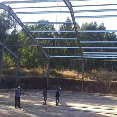 Konstruksi khusus gudang struktur baja prefabrikasi dengan panel tahan api