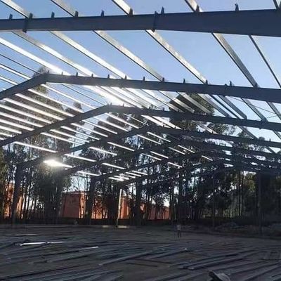 Konstruksi khusus gudang struktur baja prefabrikasi dengan panel tahan api