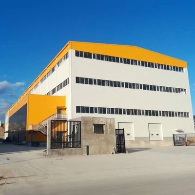 Q355B Rumah Prefabrikasi Baja Gudang Prefabrikasi Baja yang Disesuaikan