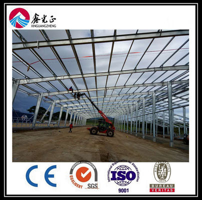 Q345B Prefabricated Steel Warehouse Steel Structure Workshop dengan jendela di atas
