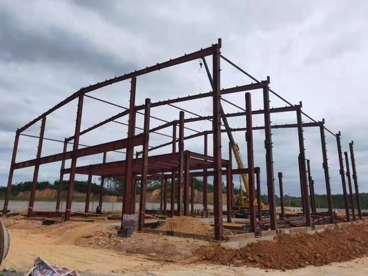 Bangunan gudang struktur baja yang dapat disesuaikan dengan pintu bergulir