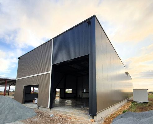Struktur Baja Hangar Prefabrikasi Hot Rolled Galvanized Gedung Gudang