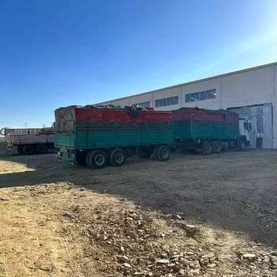 Bangunan Baja Prefabrikasi Konstruksi Pabrik Botol Air