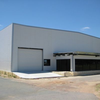 PVDF/PTFE/PVC Coated Steel Structure Gedung bengkel dengan kapasitas angkat crane
