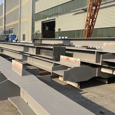 Bangunan gudang baja logam prefab ringan dengan ketahanan gempa tinggi