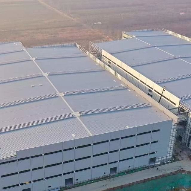 Bangunan gudang logam prefab tahan korosi OEM Dengan rangka portal